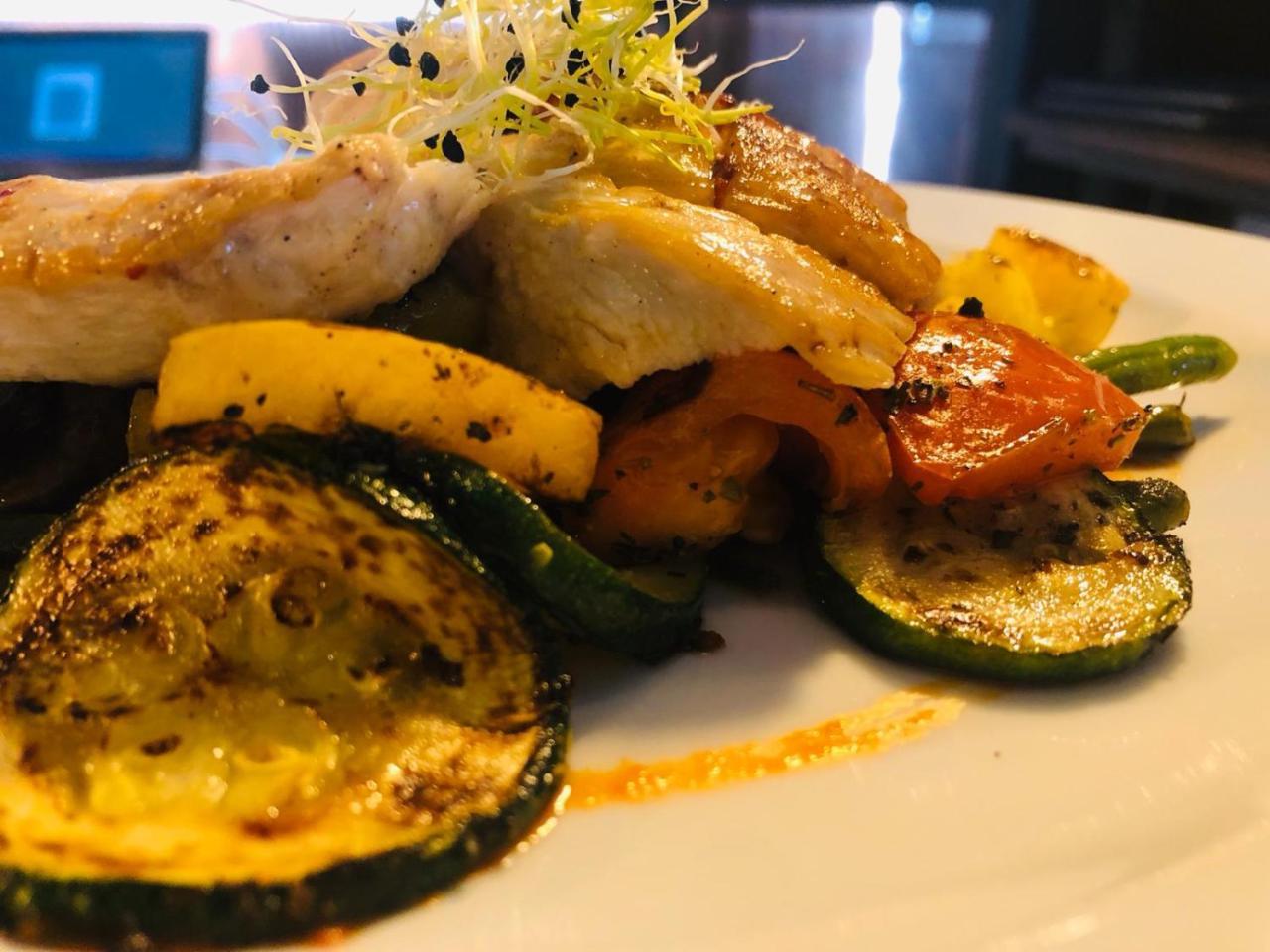 Penzion A Restauracia Hanisberg Krupina المظهر الخارجي الصورة