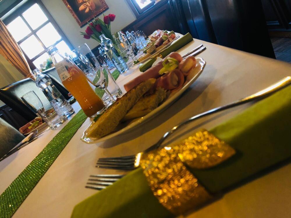 Penzion A Restauracia Hanisberg Krupina المظهر الخارجي الصورة